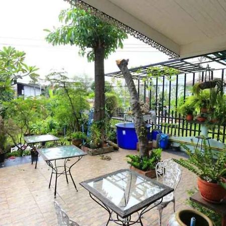 Platinum Place Bangkok Exterior photo